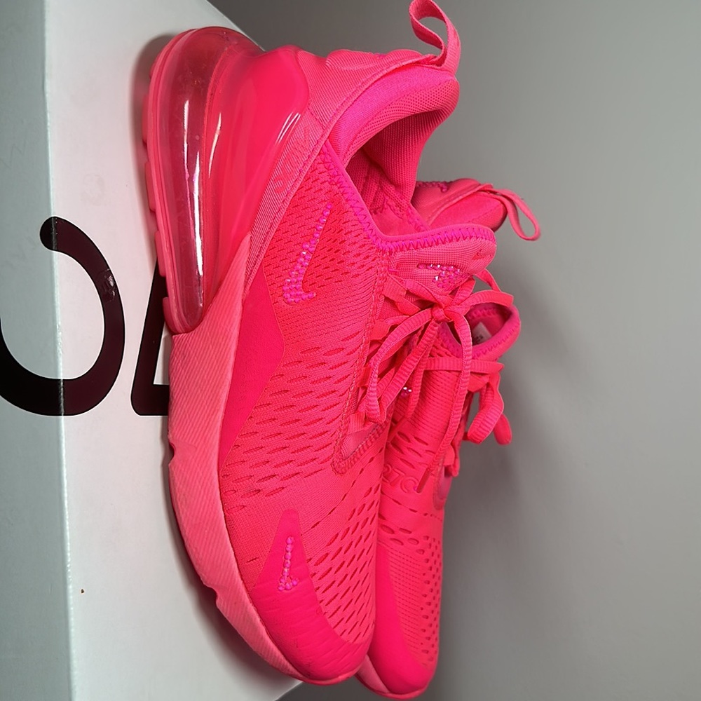 OOAK Swarovski Crystal Nike Air Max 270 Hyper Pink Sneakers size 9.5 BLING - Picture 3 of 8
